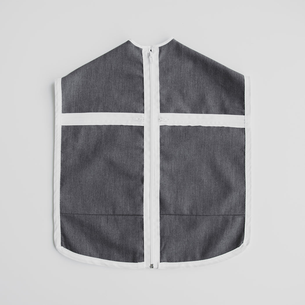 Two zippered pockets on the front of the kids Hanger Valet for accessories and socks